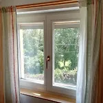Cosy Room In House With Garden