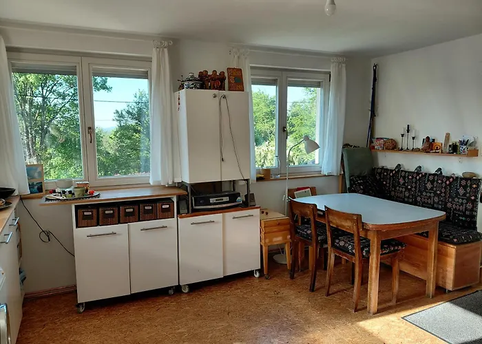 Cosy Room In House With Garden