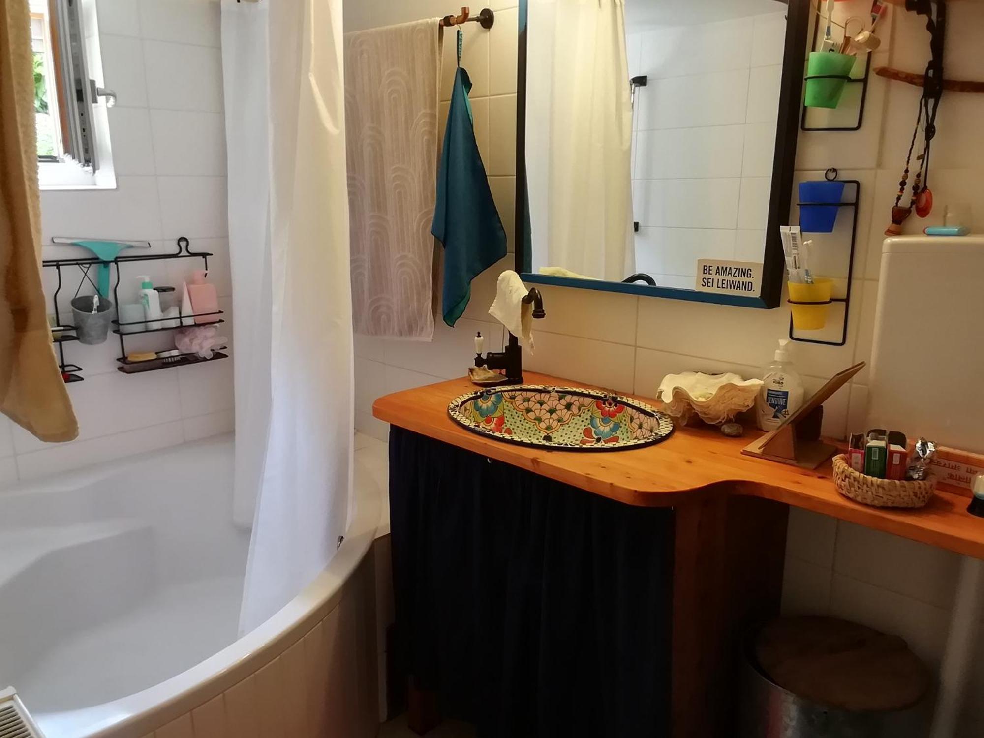 Cosy In House With Garden Privatunterkunft